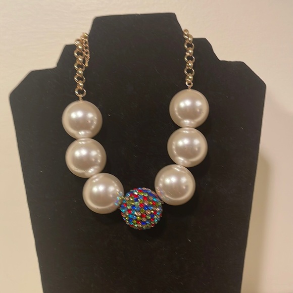 Jewelry - Large Pearl Necklace